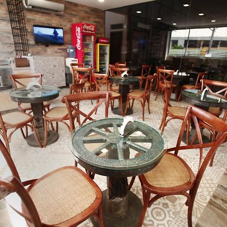 Dy Viajero Transient Hotel Naga Kültér fotó