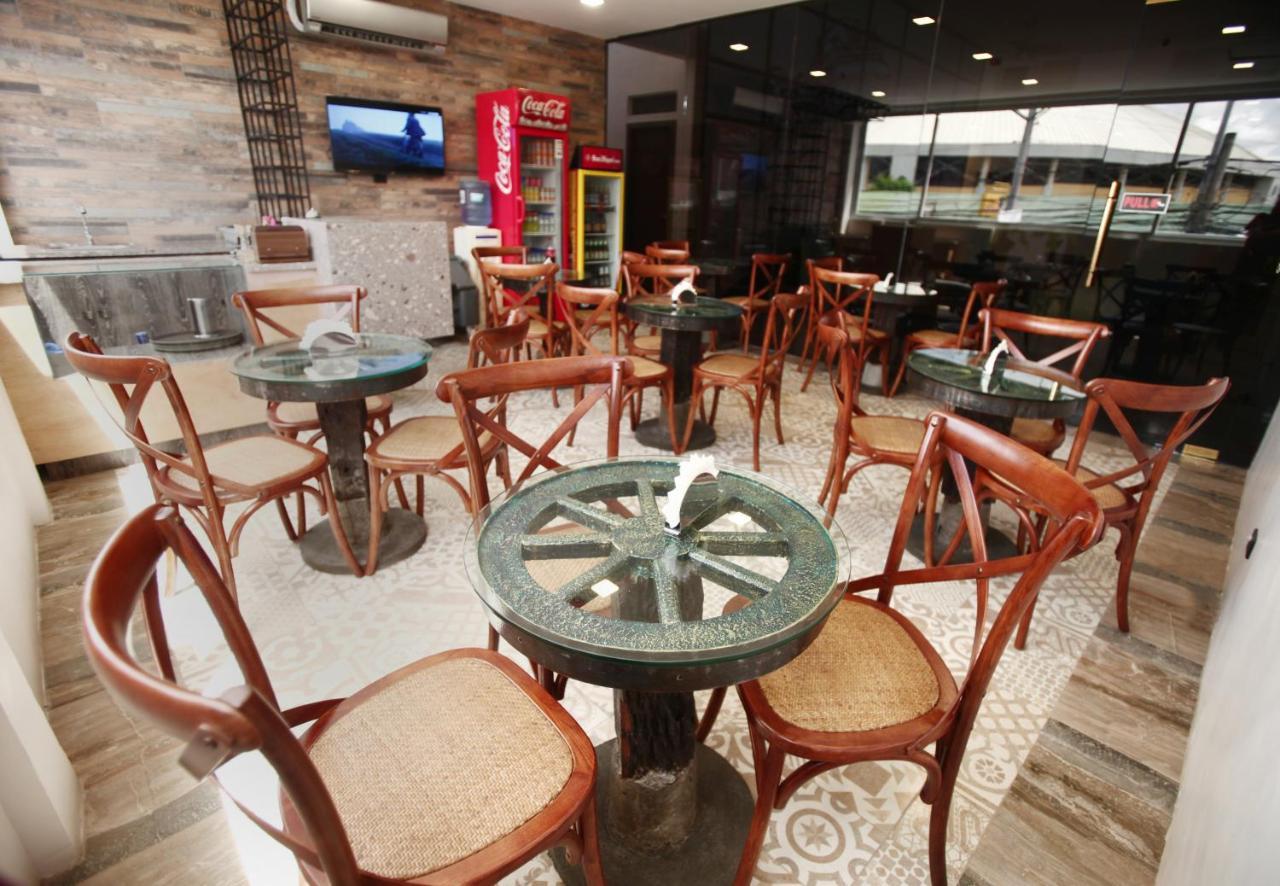 Dy Viajero Transient Hotel Naga Kültér fotó