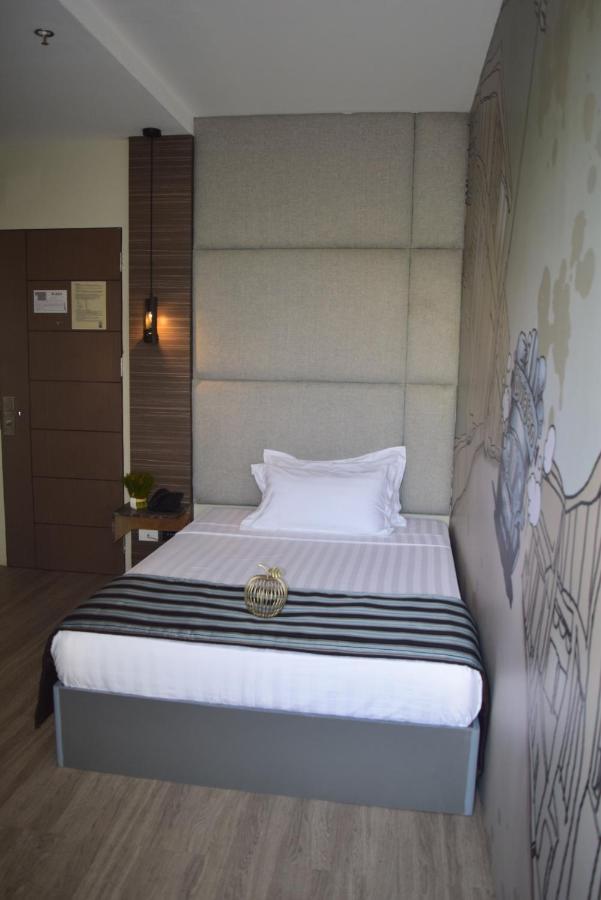 Dy Viajero Transient Hotel Naga Kültér fotó